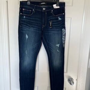 Guess Women’s Dark Blue Skinny Jeans size 12